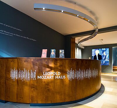 Rezeption im Inneren des Leopold Mozarthaus.