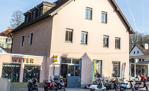 Außenansicht vom Fahrradgeschäft Zweirad Weyer