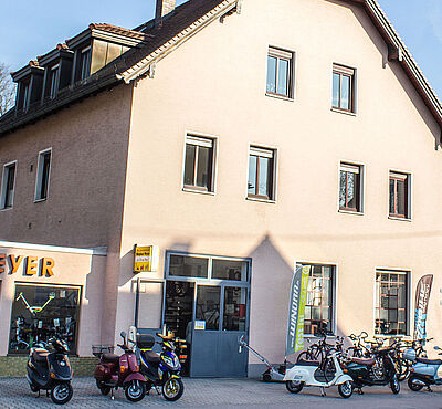 Außenansicht vom Fahrradgeschäft Zweirad Weyer
